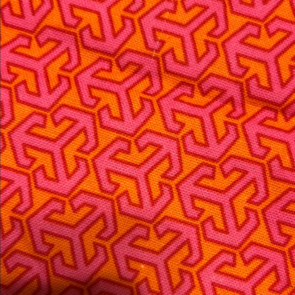 Tory Burch Bright Red Logo Pouch - Picture 8 of 9